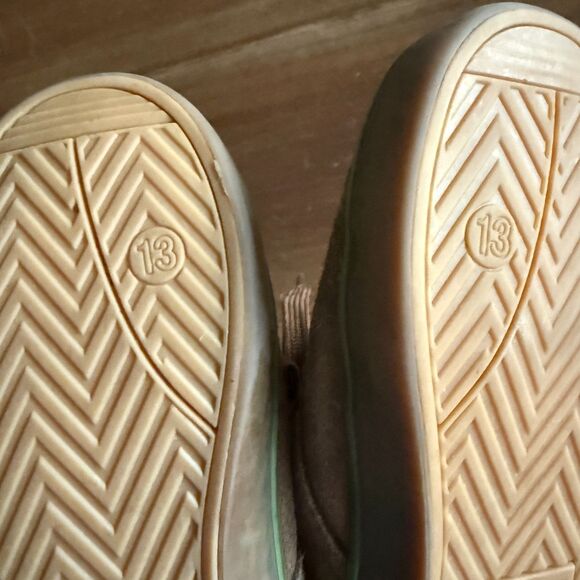 Hanna Andersson Tan Suede Chukka Hybrid Sneaker Boys' 13 - Picture 9 of 15